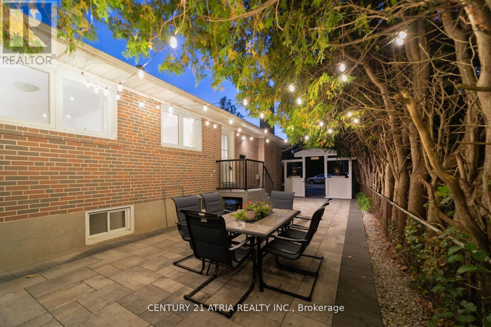 147 Chassie Court, Richmond Hill, Ontario  L4C 4E8 - Photo 27 - N11972778
