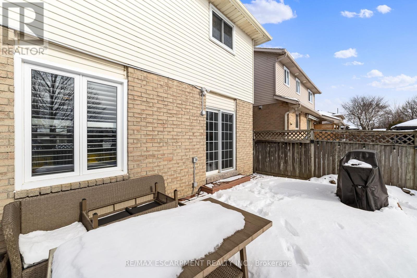 161 Twin Crescent, Hamilton, Ontario  L9B 0H7 - Photo 42 - X11972858