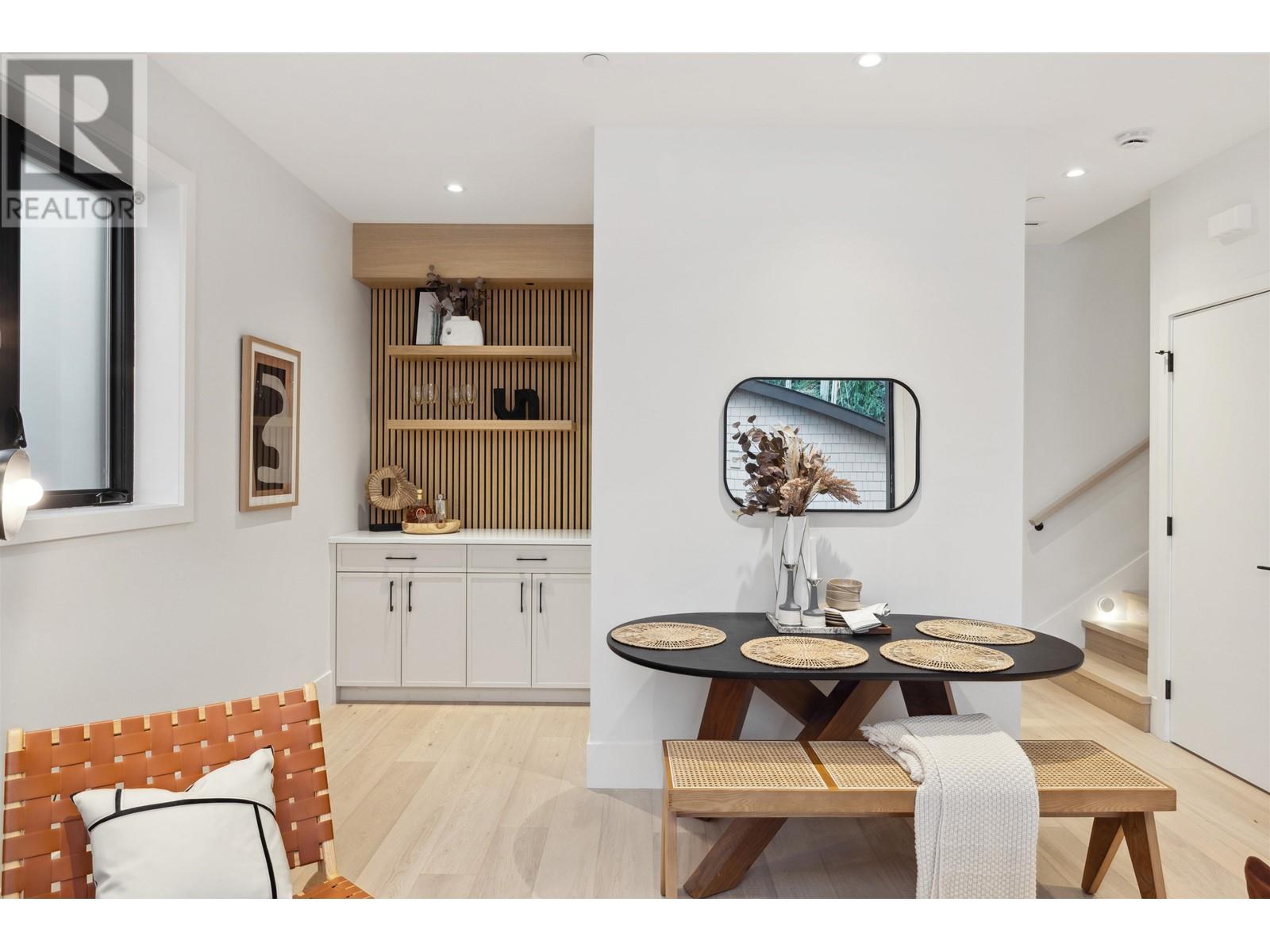 Listing Picture 23 of 40 : 2 3517 W 23 AVENUE, Vancouver / 溫哥華 - 魯藝地產 Yvonne Lu Group - MLS Medallion Club Member