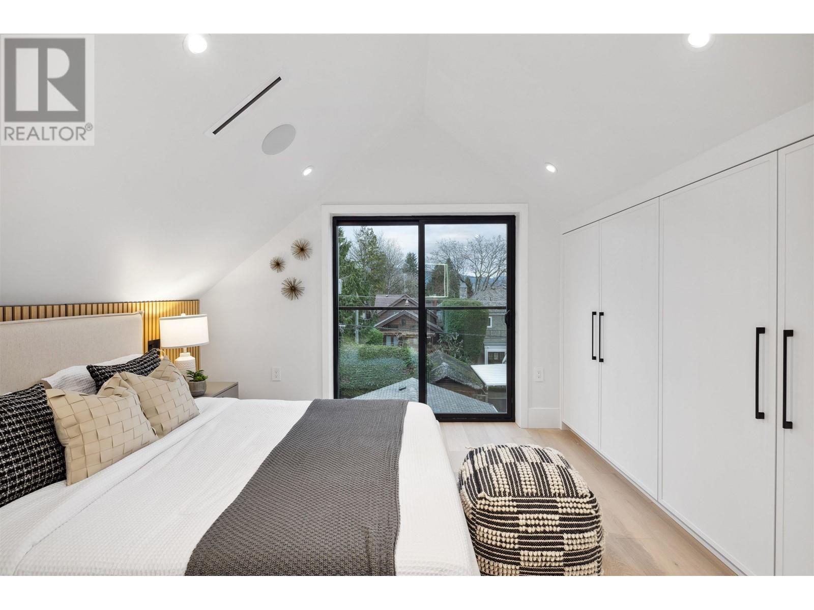 Listing Picture 25 of 40 : 2 3517 W 23 AVENUE, Vancouver / 溫哥華 - 魯藝地產 Yvonne Lu Group - MLS Medallion Club Member