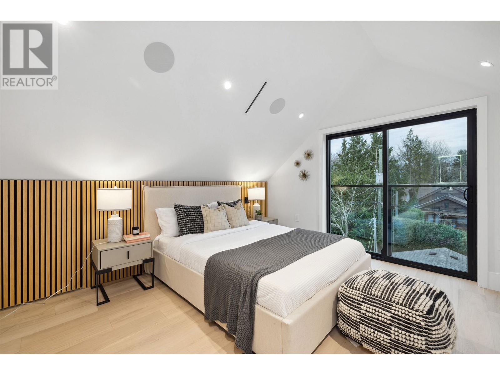 Listing Picture 26 of 40 : 2 3517 W 23 AVENUE, Vancouver / 溫哥華 - 魯藝地產 Yvonne Lu Group - MLS Medallion Club Member