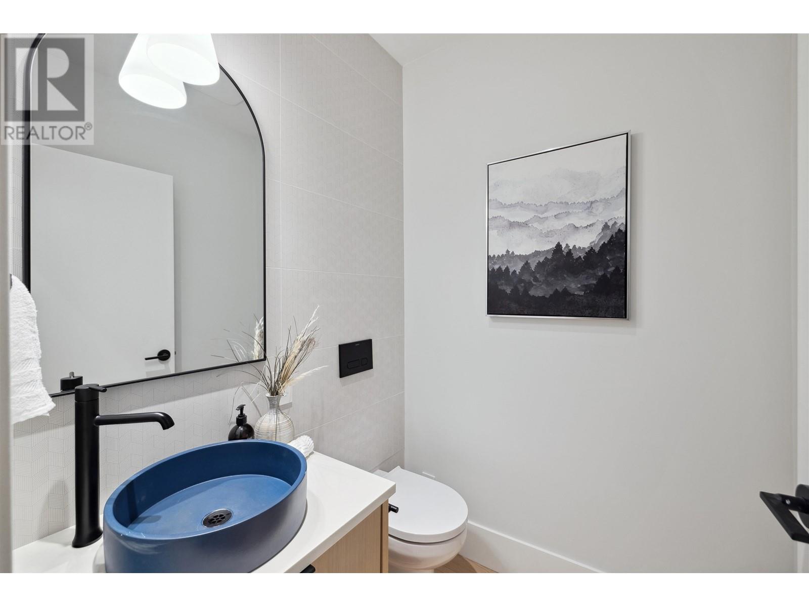 Listing Picture 39 of 40 : 2 3517 W 23 AVENUE, Vancouver / 溫哥華 - 魯藝地產 Yvonne Lu Group - MLS Medallion Club Member