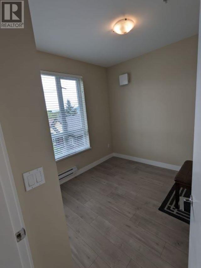 Listing Picture 7 of 16 : 208 2889 E 1ST AVENUE, Vancouver / 溫哥華 - 魯藝地產 Yvonne Lu Group - MLS Medallion Club Member
