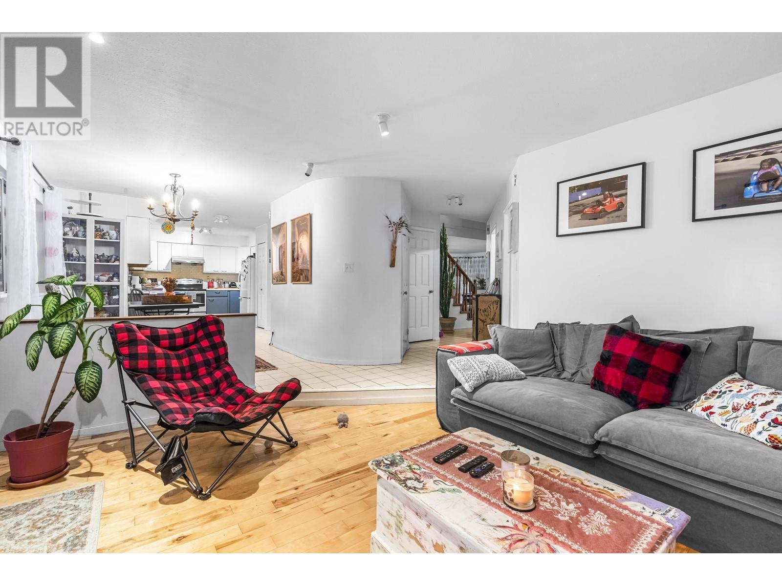 998 Seaforth Way, Port Moody, British Columbia  V3H 1P3 - Photo 12 - R2966816