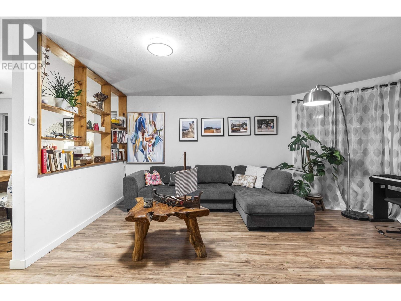 998 Seaforth Way, Port Moody, British Columbia  V3H 1P3 - Photo 6 - R2966816