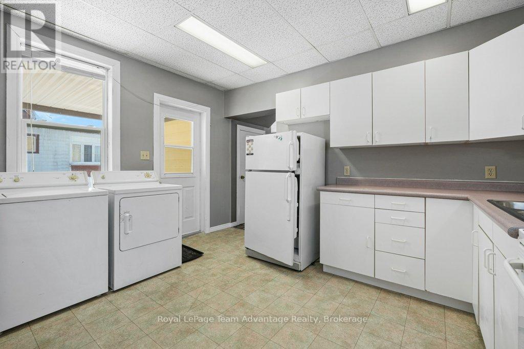 73 Gibson Street, Parry Sound, Ontario  P2A 1X2 - Photo 12 - X11972759