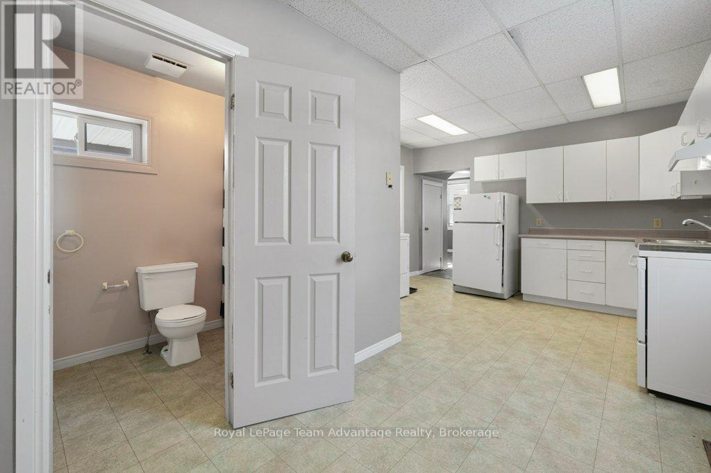 73 Gibson Street, Parry Sound, Ontario  P2A 1X2 - Photo 13 - X11972759