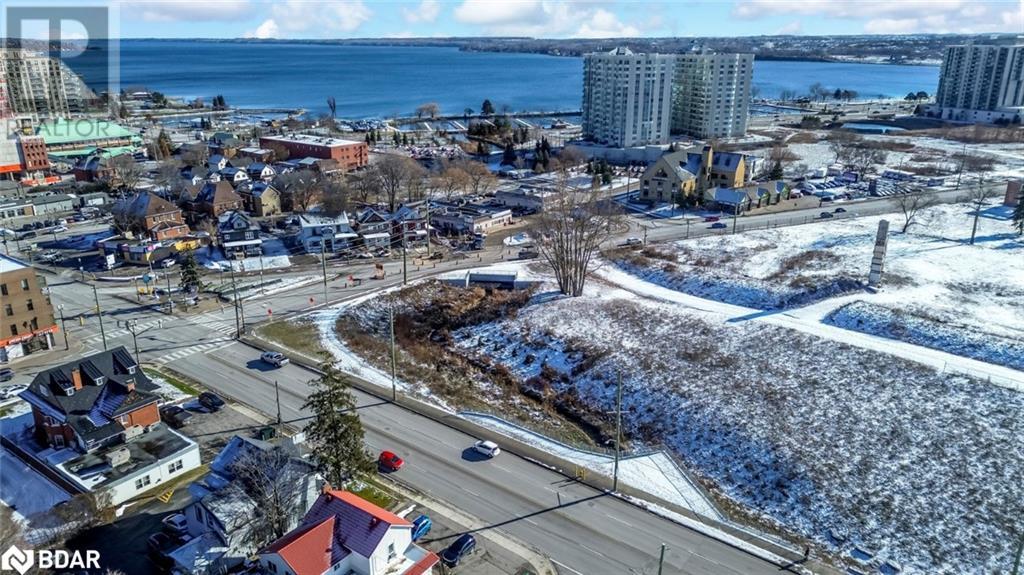 5 Bradford Street, Barrie, Ontario  L4N 3A6 - Photo 2 - 40698007