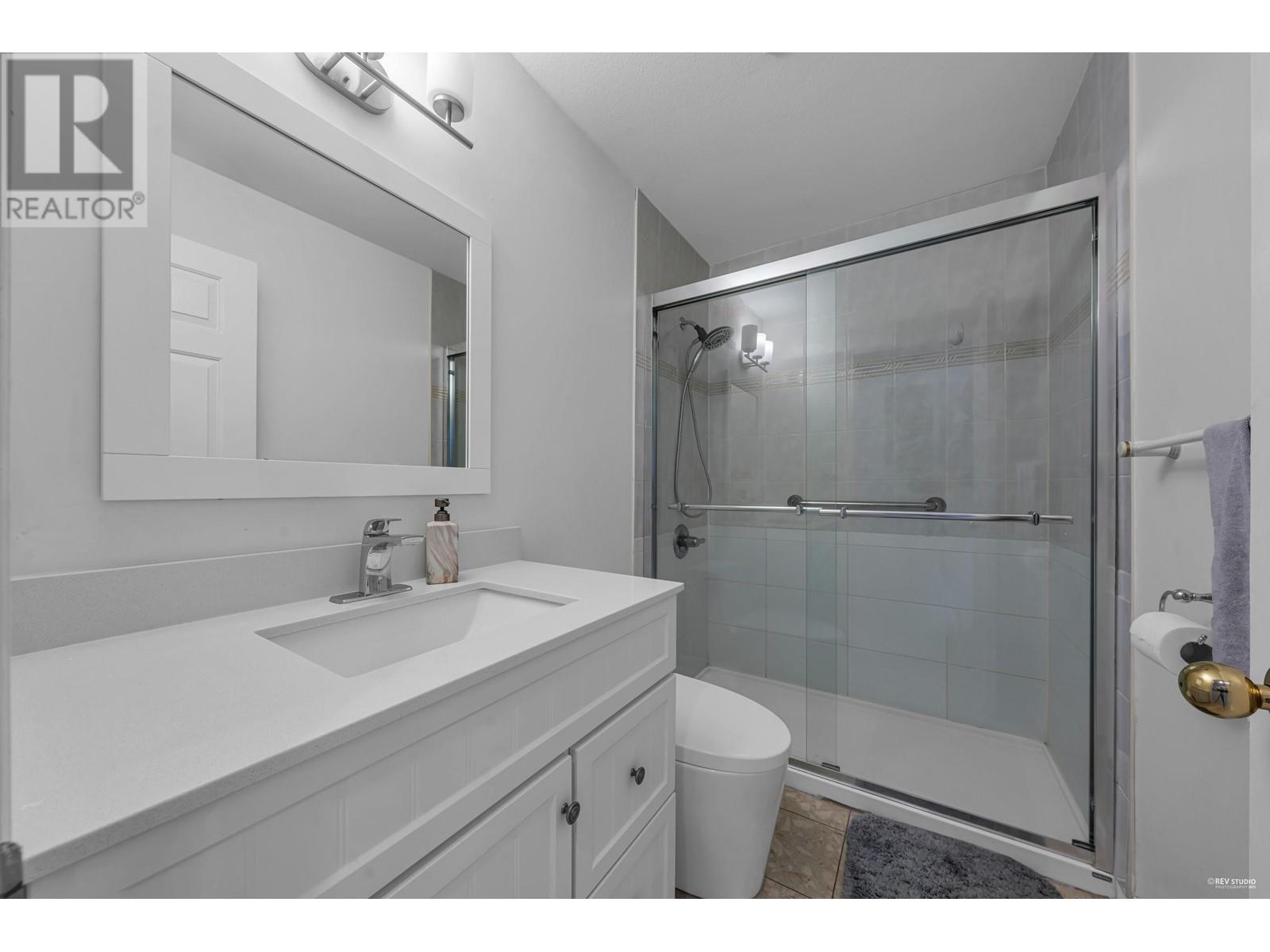 Listing Picture 28 of 32 : 3551 SCRATCHLEY CRESCENT, Richmond / 烈治文 - 魯藝地產 Yvonne Lu Group - MLS Medallion Club Member