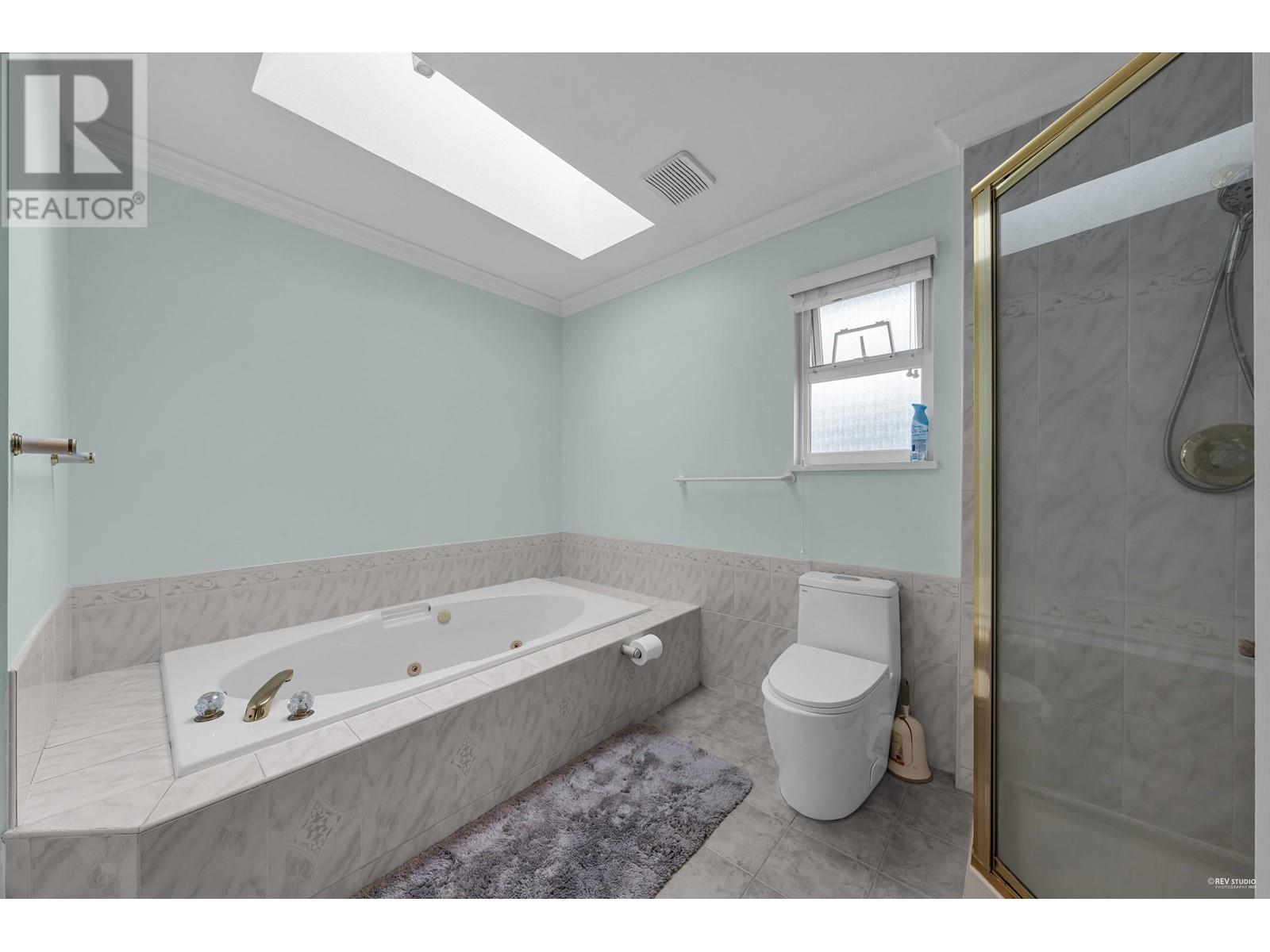 Listing Picture 24 of 32 : 3551 SCRATCHLEY CRESCENT, Richmond / 烈治文 - 魯藝地產 Yvonne Lu Group - MLS Medallion Club Member