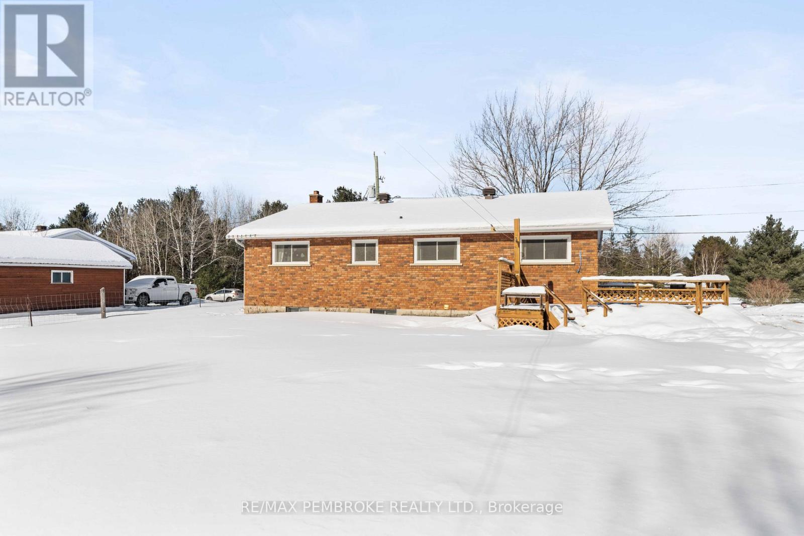 865 BLACK BAY ROAD Petawawa