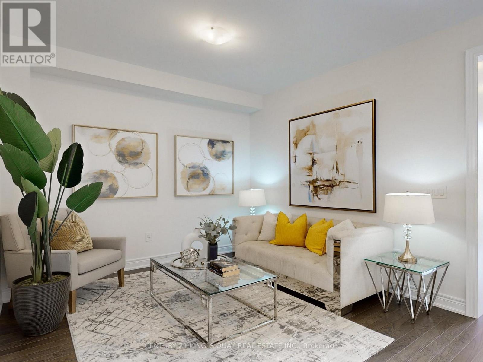 Property at 8 SCHMELTZER CRESCENT image 3