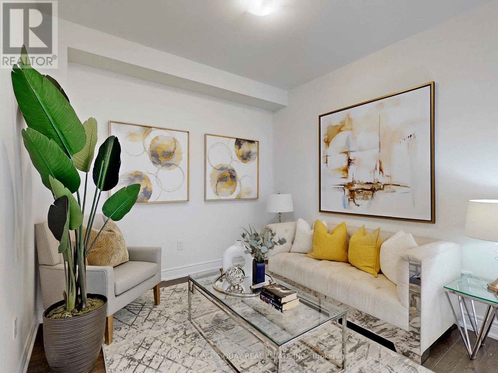 Property at 8 SCHMELTZER CRESCENT image 4