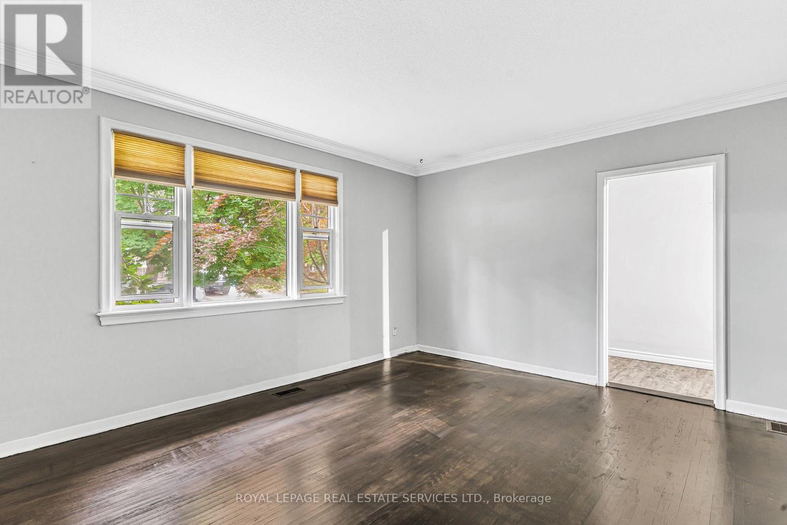 Property at 21 CHALMERS STREET image 5