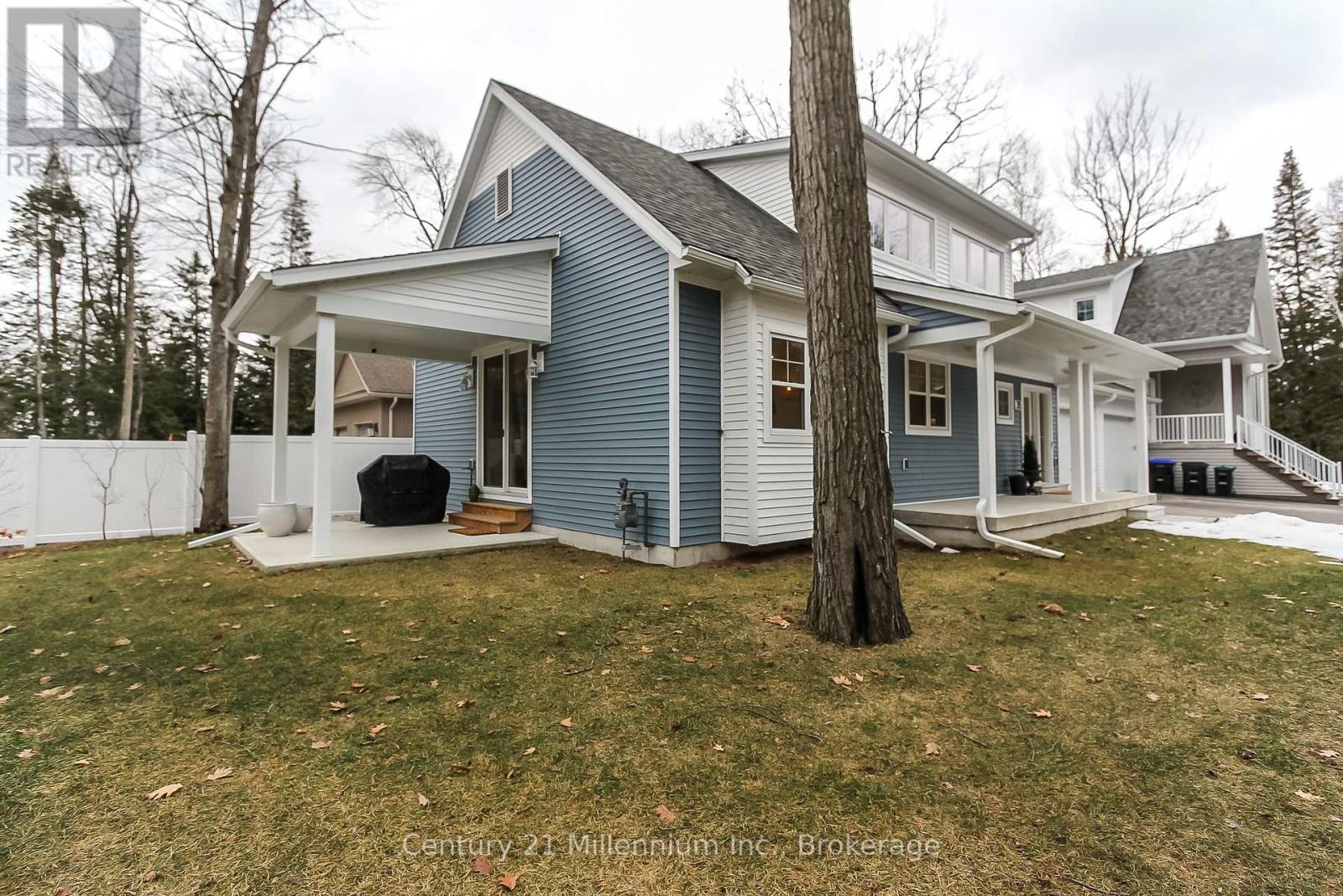 35 Linda Lane, Wasaga Beach, Ontario  L9Z 2C7 - Photo 1 - S11973129