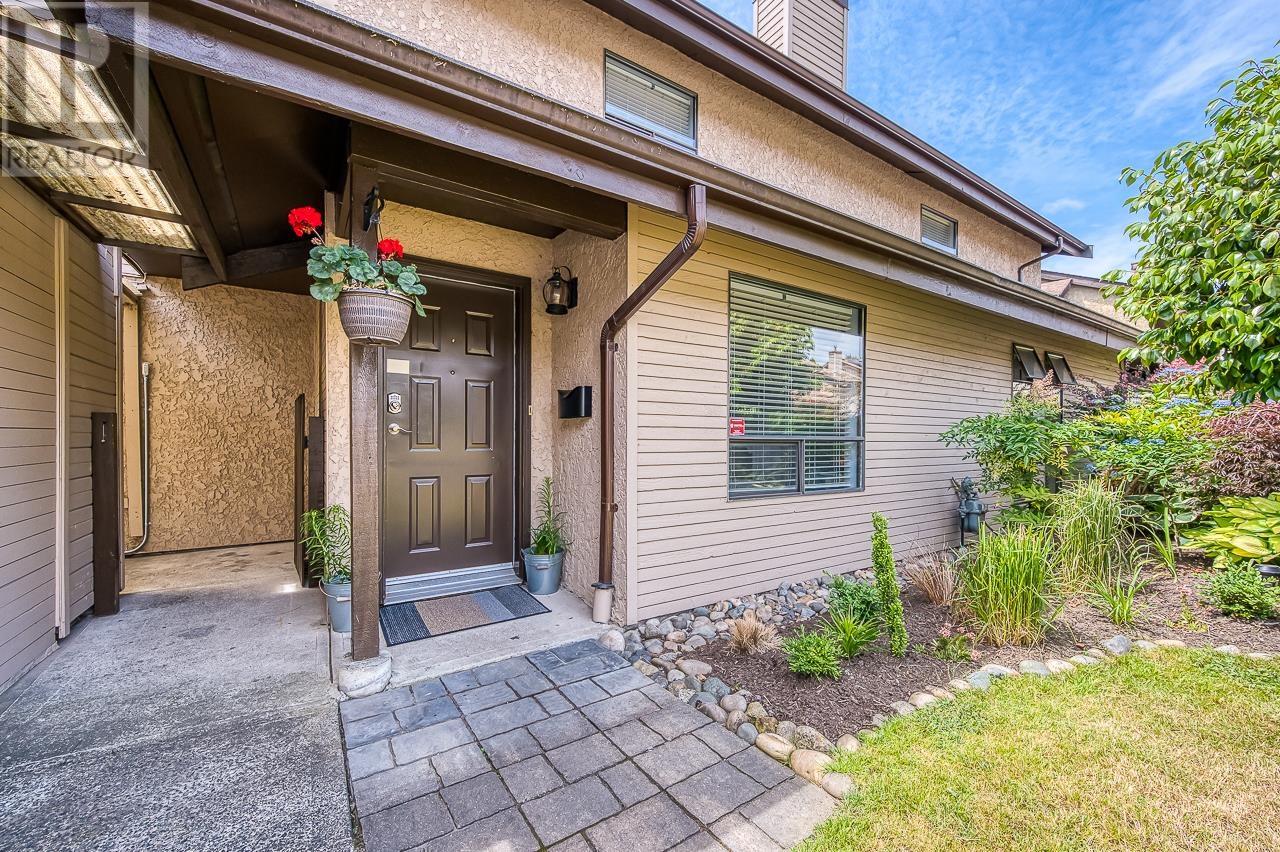 7232 Camano Street, Vancouver, British Columbia  V5S 4B9 - Photo 3 - R2966337