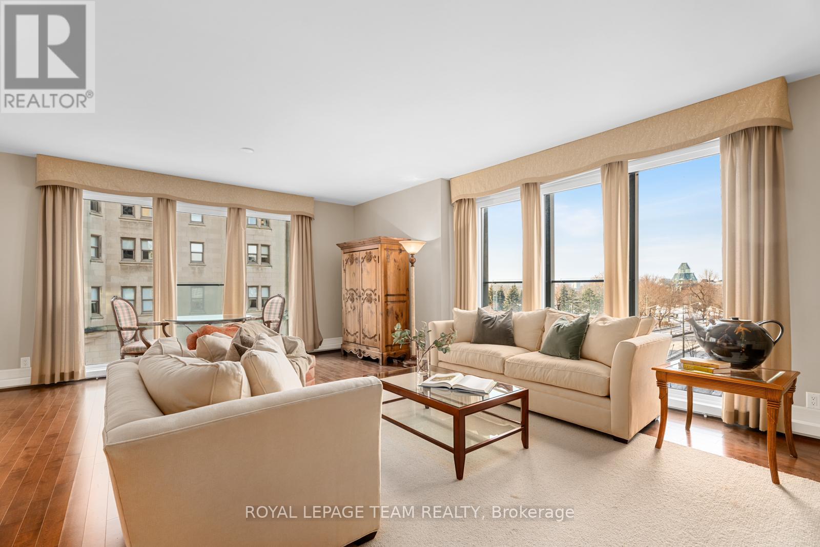 Property at 606 - 700 SUSSEX DRIVE image 2
