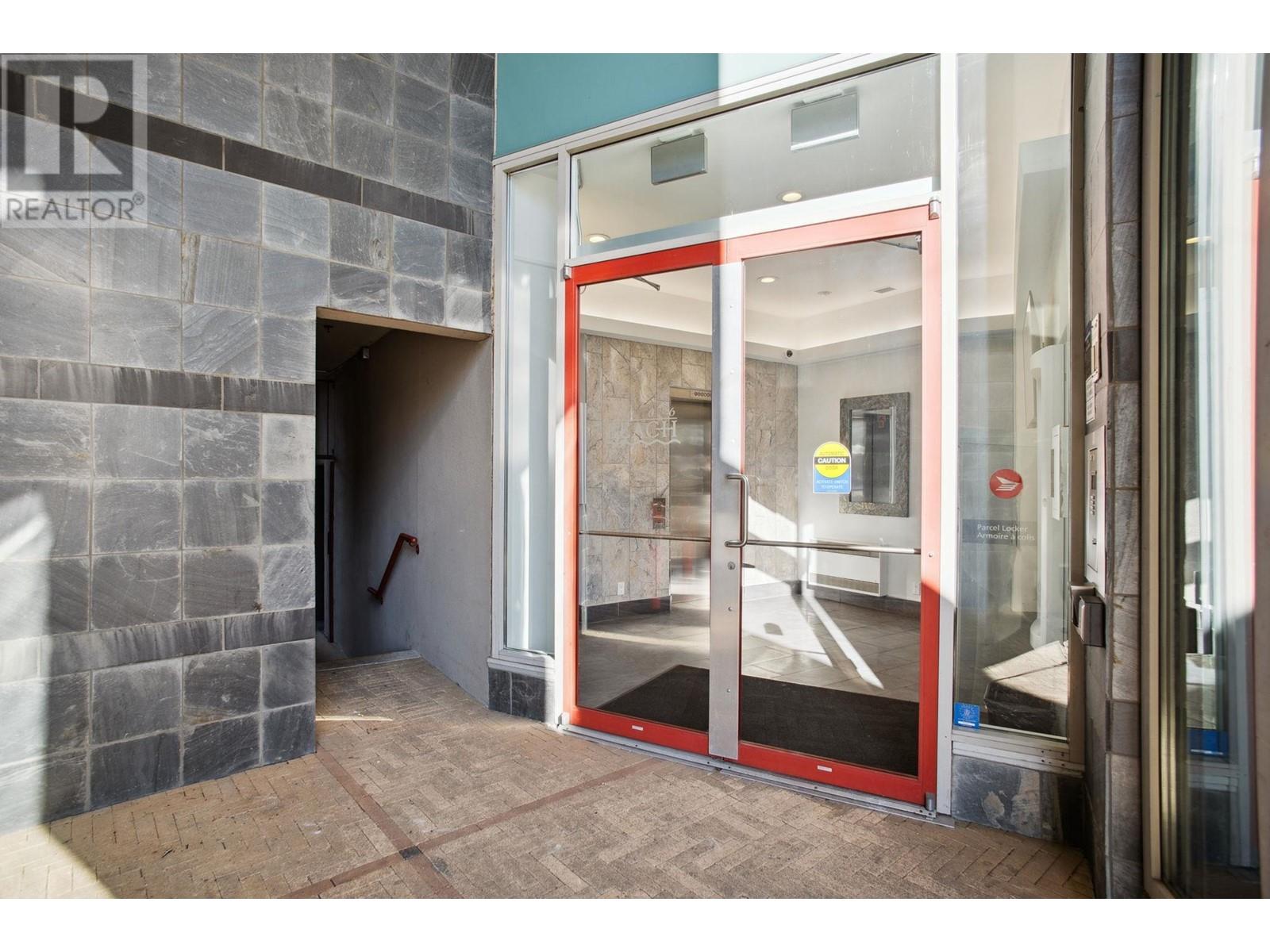 Listing Picture 38 of 40 : 401 1006 BEACH AVENUE, Vancouver / 溫哥華 - 魯藝地產 Yvonne Lu Group - MLS Medallion Club Member