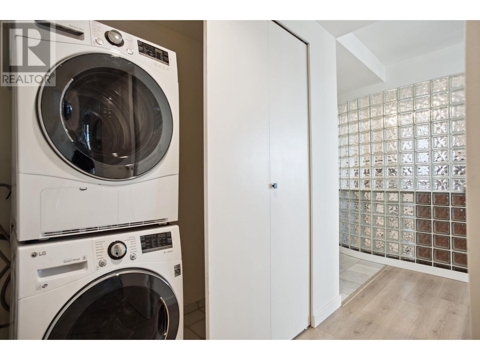 Listing Picture 23 of 40 : 401 1006 BEACH AVENUE, Vancouver / 溫哥華 - 魯藝地產 Yvonne Lu Group - MLS Medallion Club Member