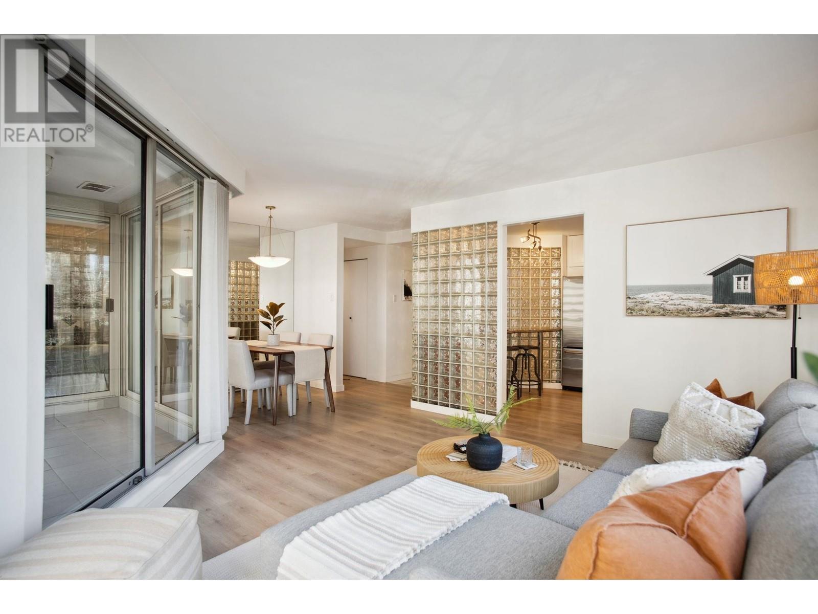 Listing Picture 6 of 40 : 401 1006 BEACH AVENUE, Vancouver / 溫哥華 - 魯藝地產 Yvonne Lu Group - MLS Medallion Club Member