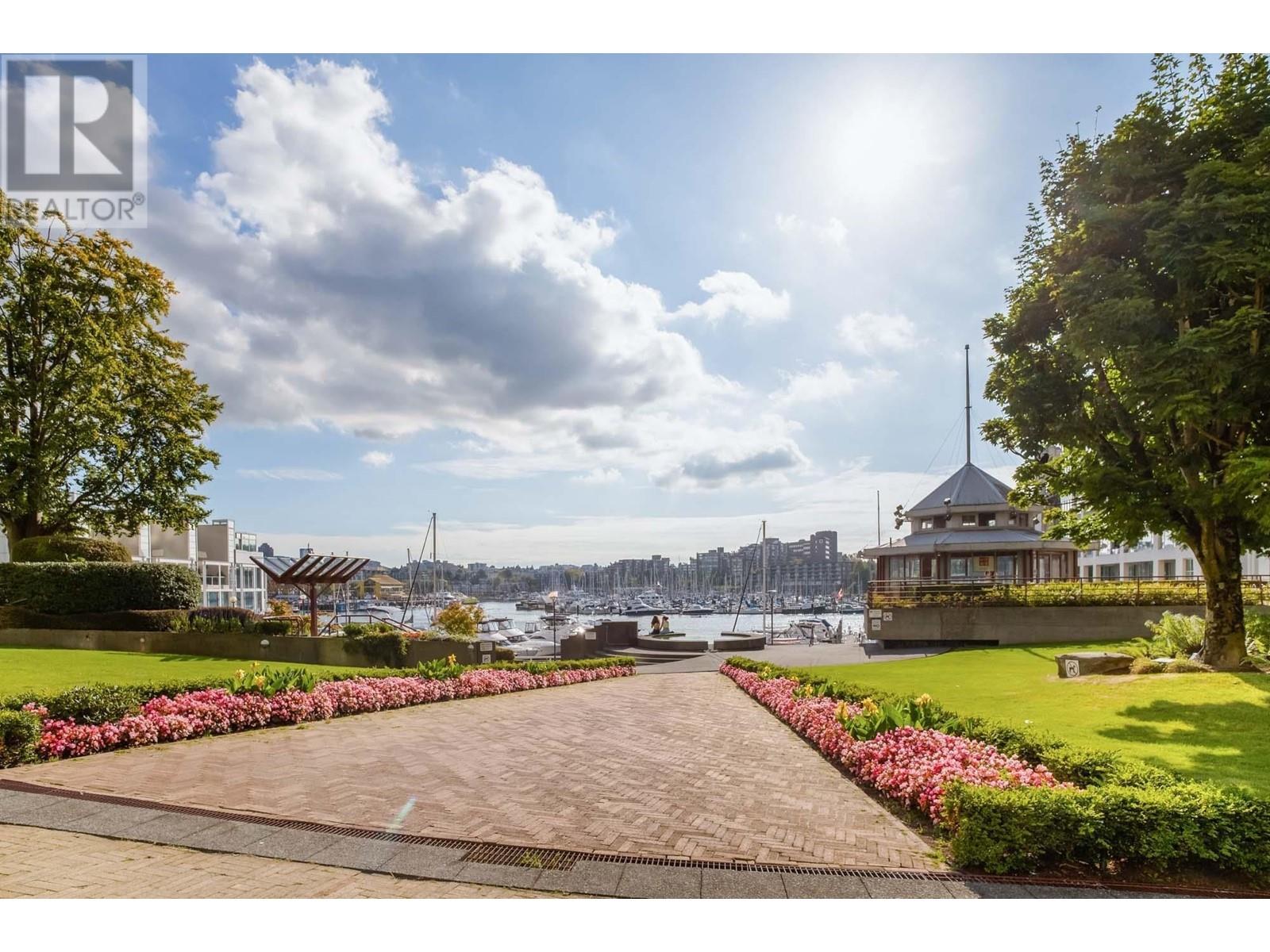 Listing Picture 27 of 40 : 401 1006 BEACH AVENUE, Vancouver / 溫哥華 - 魯藝地產 Yvonne Lu Group - MLS Medallion Club Member