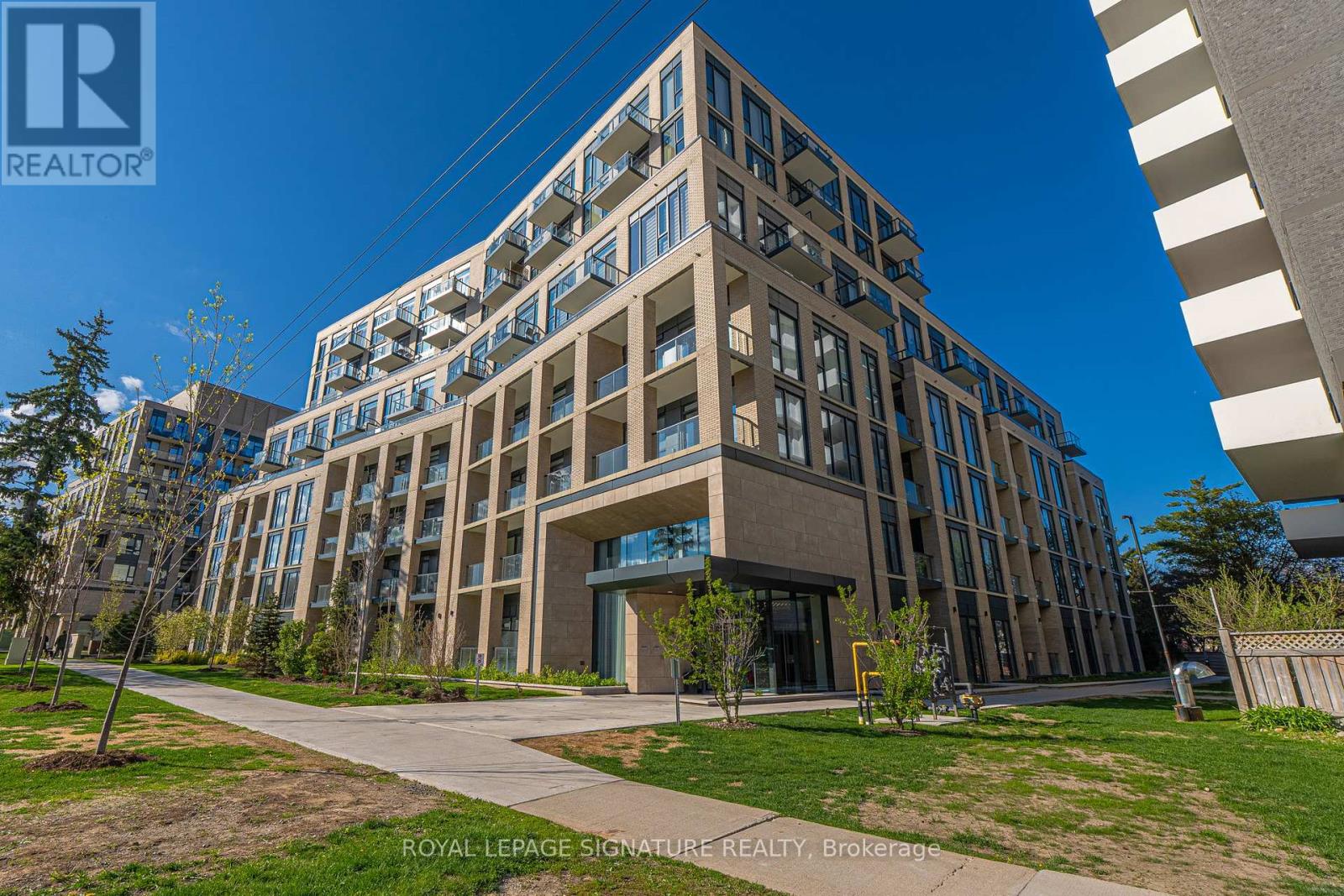 Property at 324 - 293 THE KINGSWAY image 1