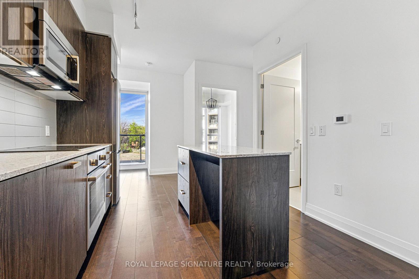 Property at 324 - 293 THE KINGSWAY image 5