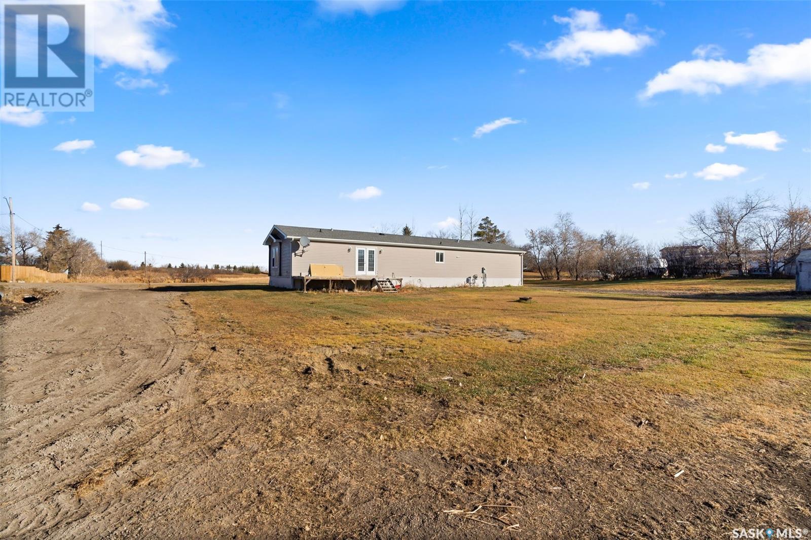 121 1st Avenue, Davin, Saskatchewan  S0G 1B0 - Photo 26 - SK995937