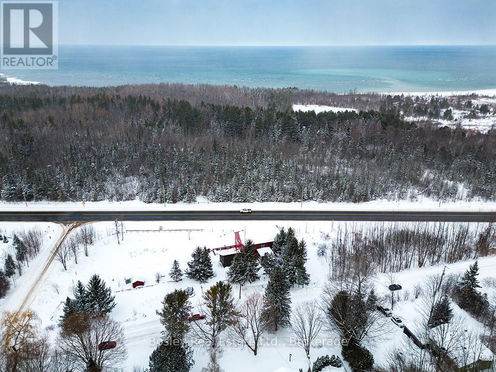 121 Old Highway 26, Meaford, Ontario  N4L 1W7 - Photo 2 - X11973269