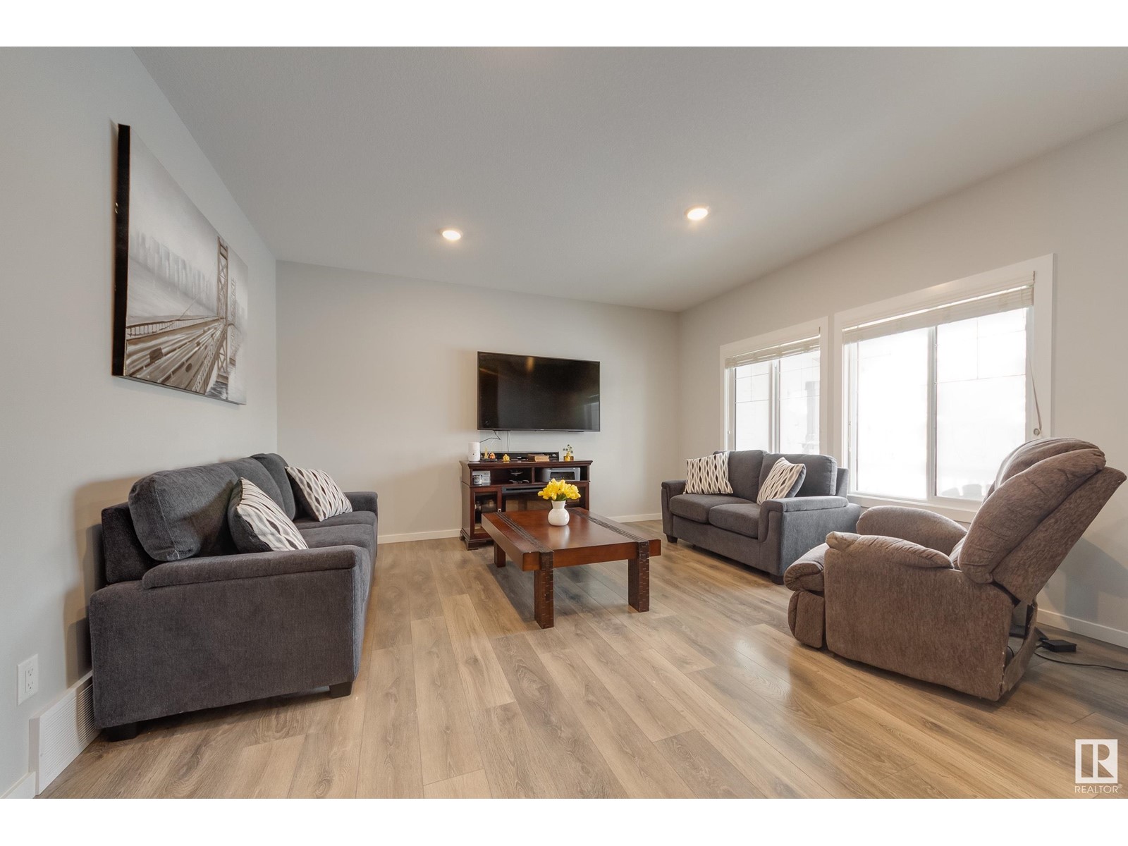 2440 18 Av Nw, Edmonton, Alberta  T6T 2G7 - Photo 4 - E4421588