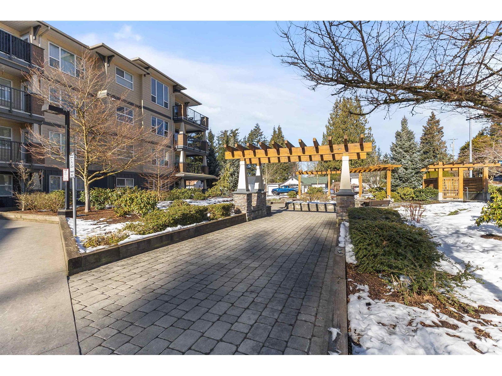 Property at 405 2565 CAMPBELL AVENUE image