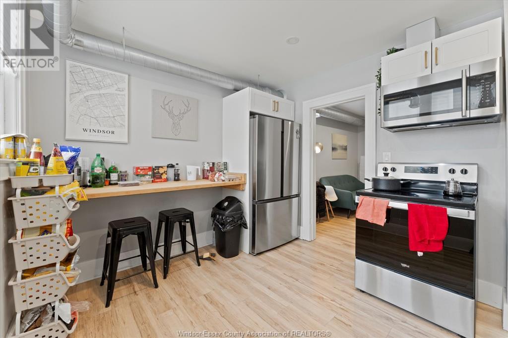 239-241 Mcewan Avenue, Windsor, Ontario  N9B 2E3 - Photo 11 - 25002972