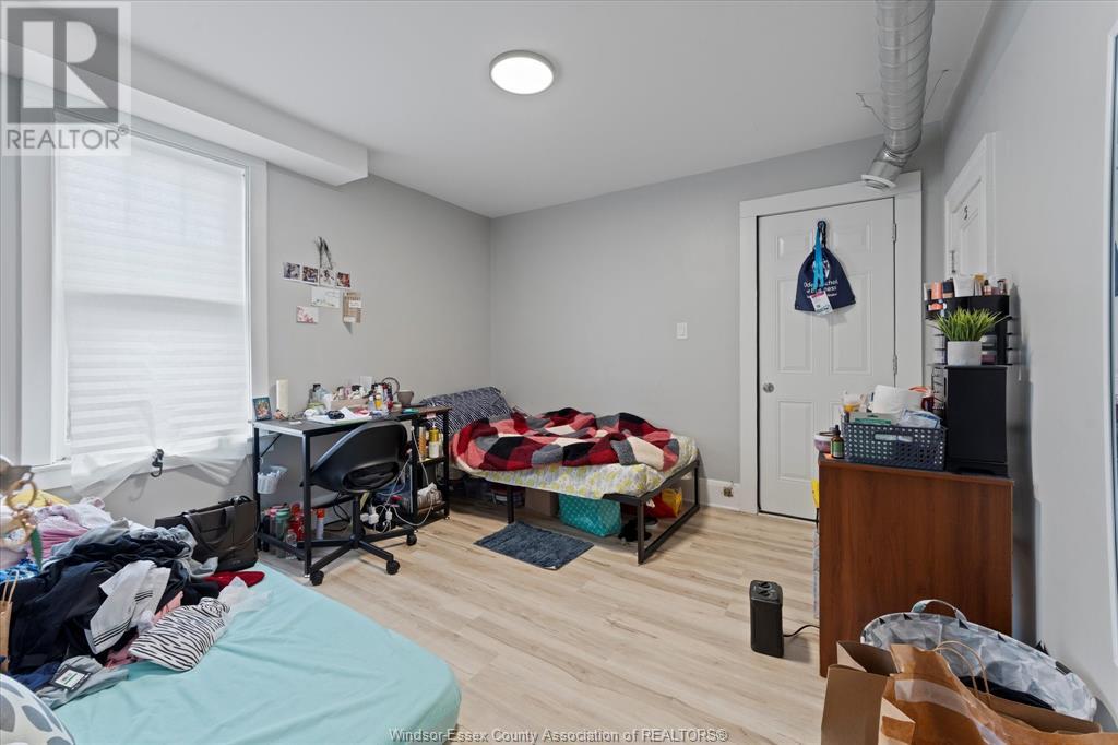 239-241 Mcewan Avenue, Windsor, Ontario  N9B 2E3 - Photo 12 - 25002972