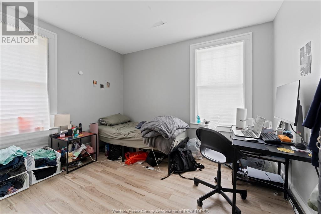 239-241 Mcewan Avenue, Windsor, Ontario  N9B 2E3 - Photo 14 - 25002972