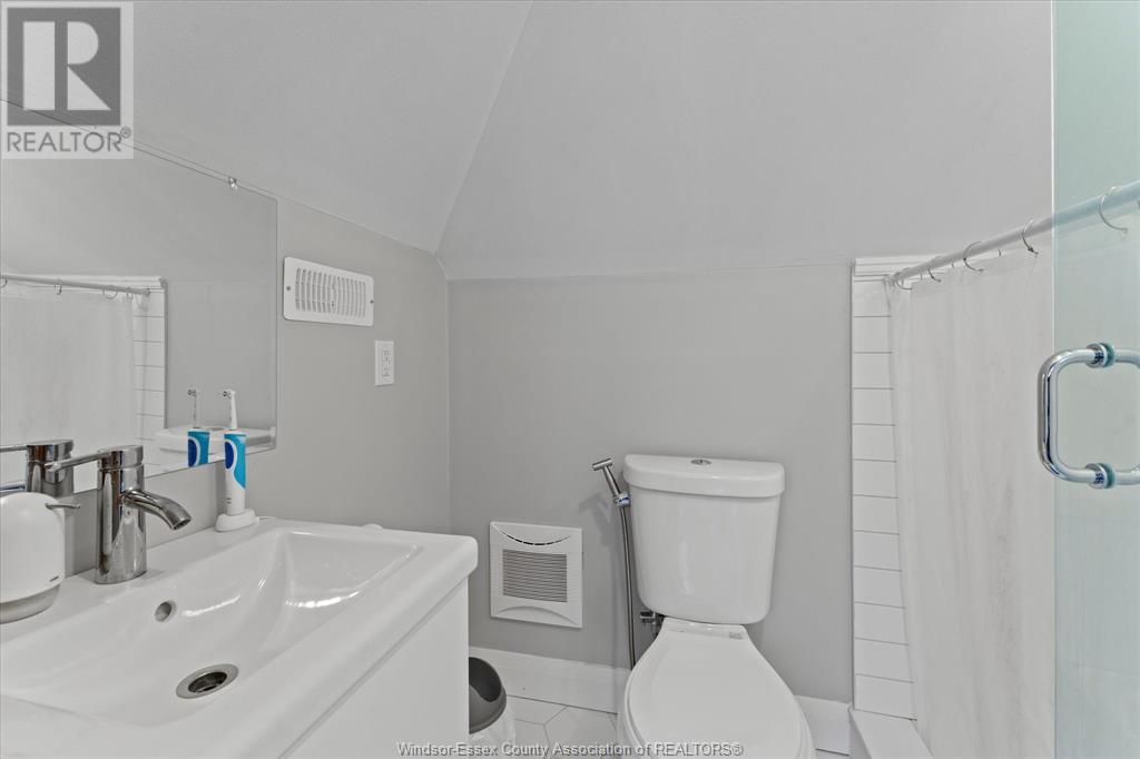239-241 Mcewan Avenue, Windsor, Ontario  N9B 2E3 - Photo 17 - 25002972