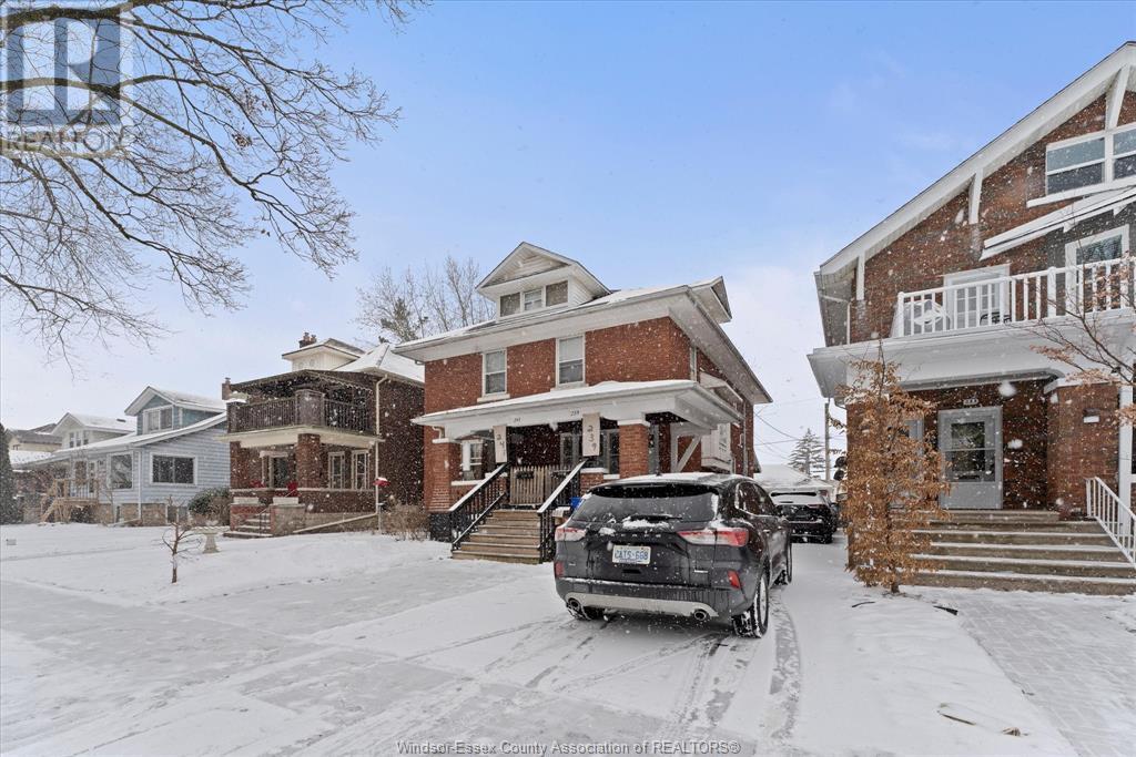 239-241 Mcewan Avenue, Windsor, Ontario  N9B 2E3 - Photo 3 - 25002972