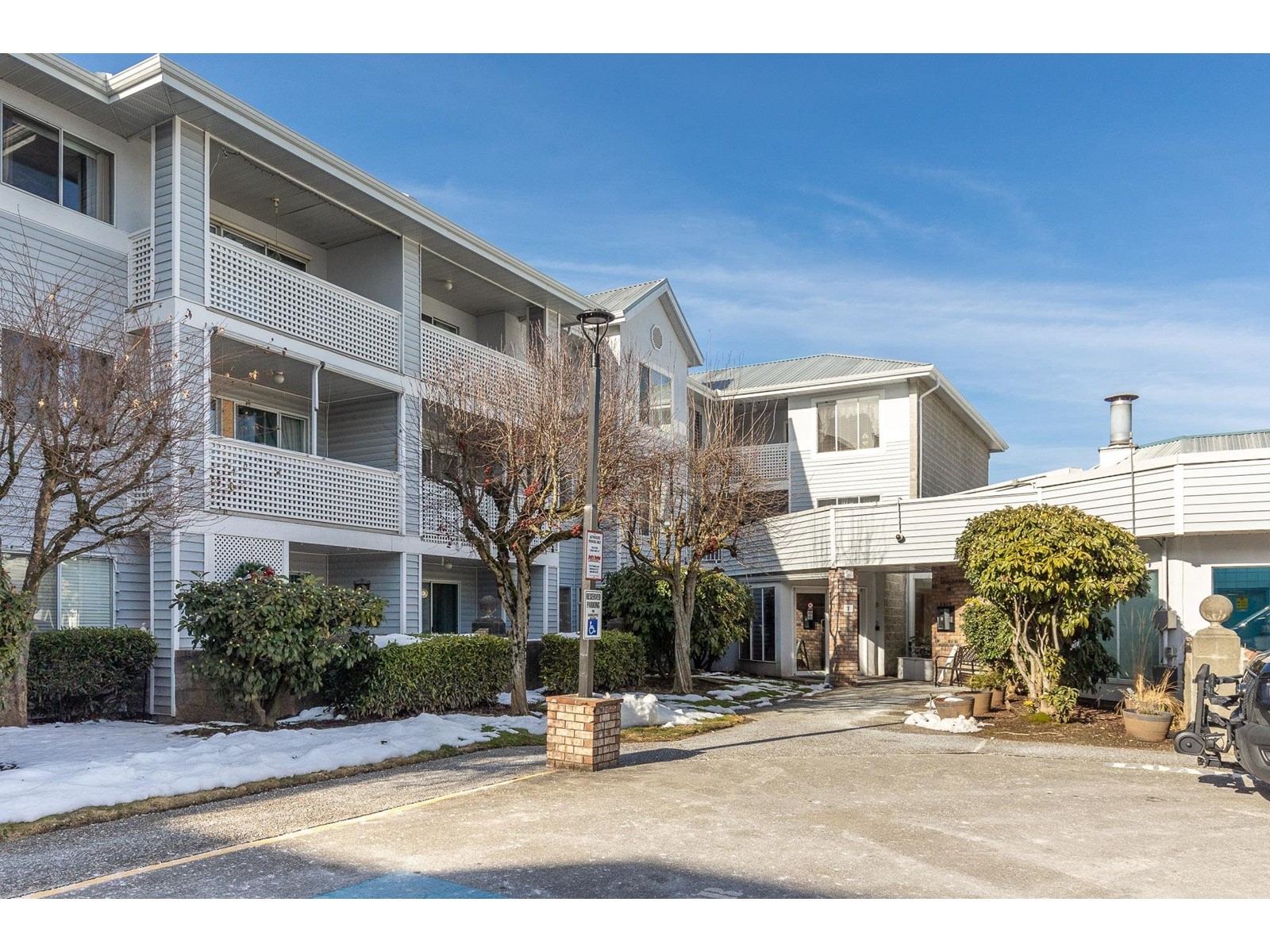 Property at 105 32823 LANDEAU PLACE image 3