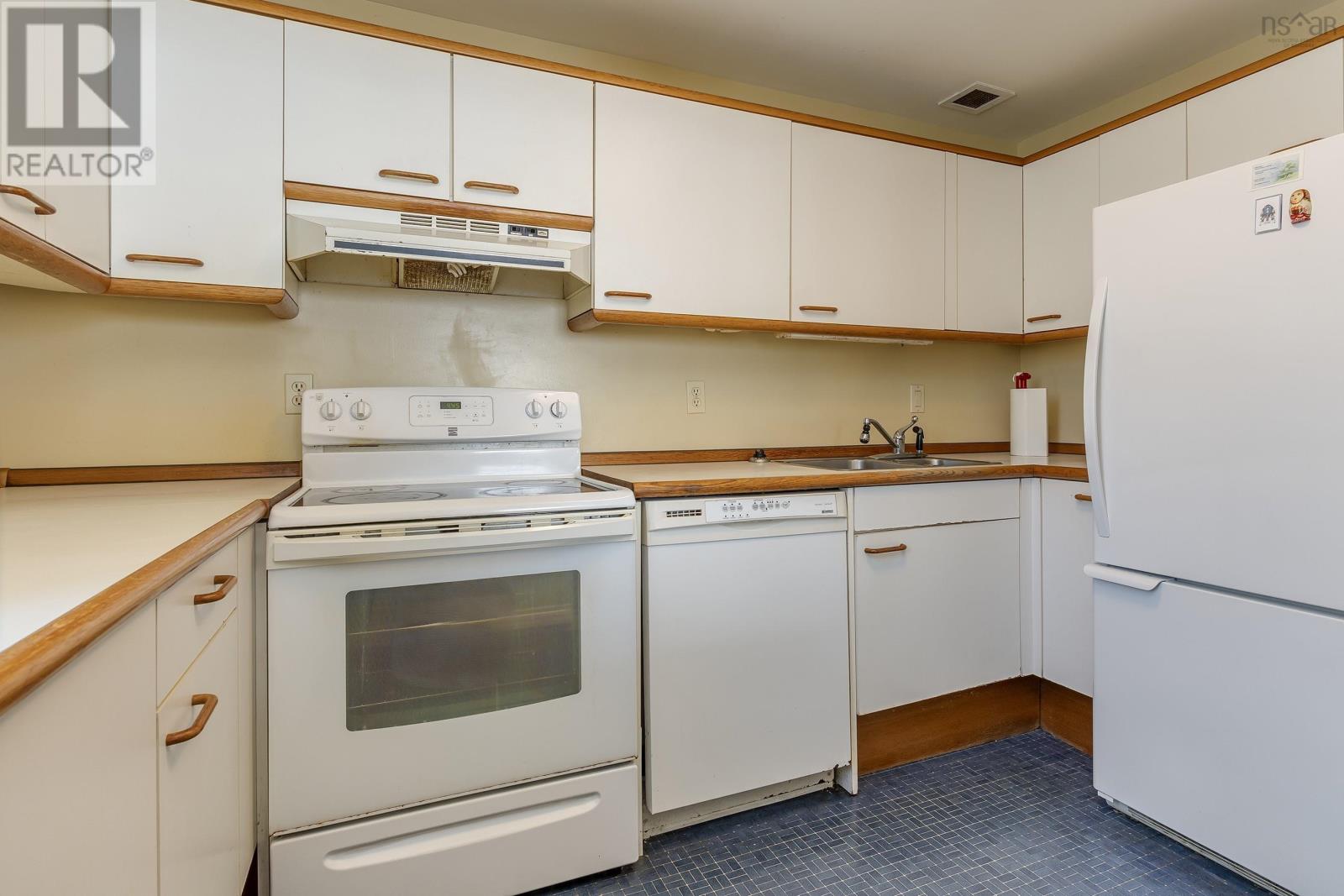 110 1350 Oxford Street, Halifax, Nova Scotia  B3H 3Y8 - Photo 9 - 202502954