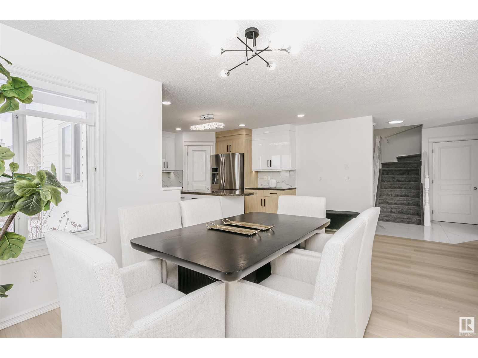 Property at 2143 32 AV NW image 3