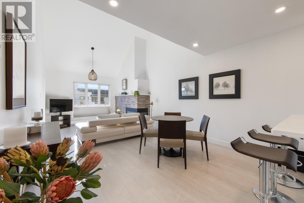 Listing Picture 10 of 21 : 302 7500 MINORU BOULEVARD, Richmond / 烈治文 - 魯藝地產 Yvonne Lu Group - MLS Medallion Club Member