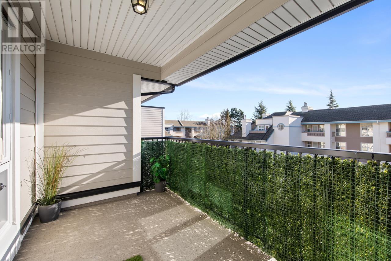Listing Picture 12 of 21 : 302 7500 MINORU BOULEVARD, Richmond / 烈治文 - 魯藝地產 Yvonne Lu Group - MLS Medallion Club Member