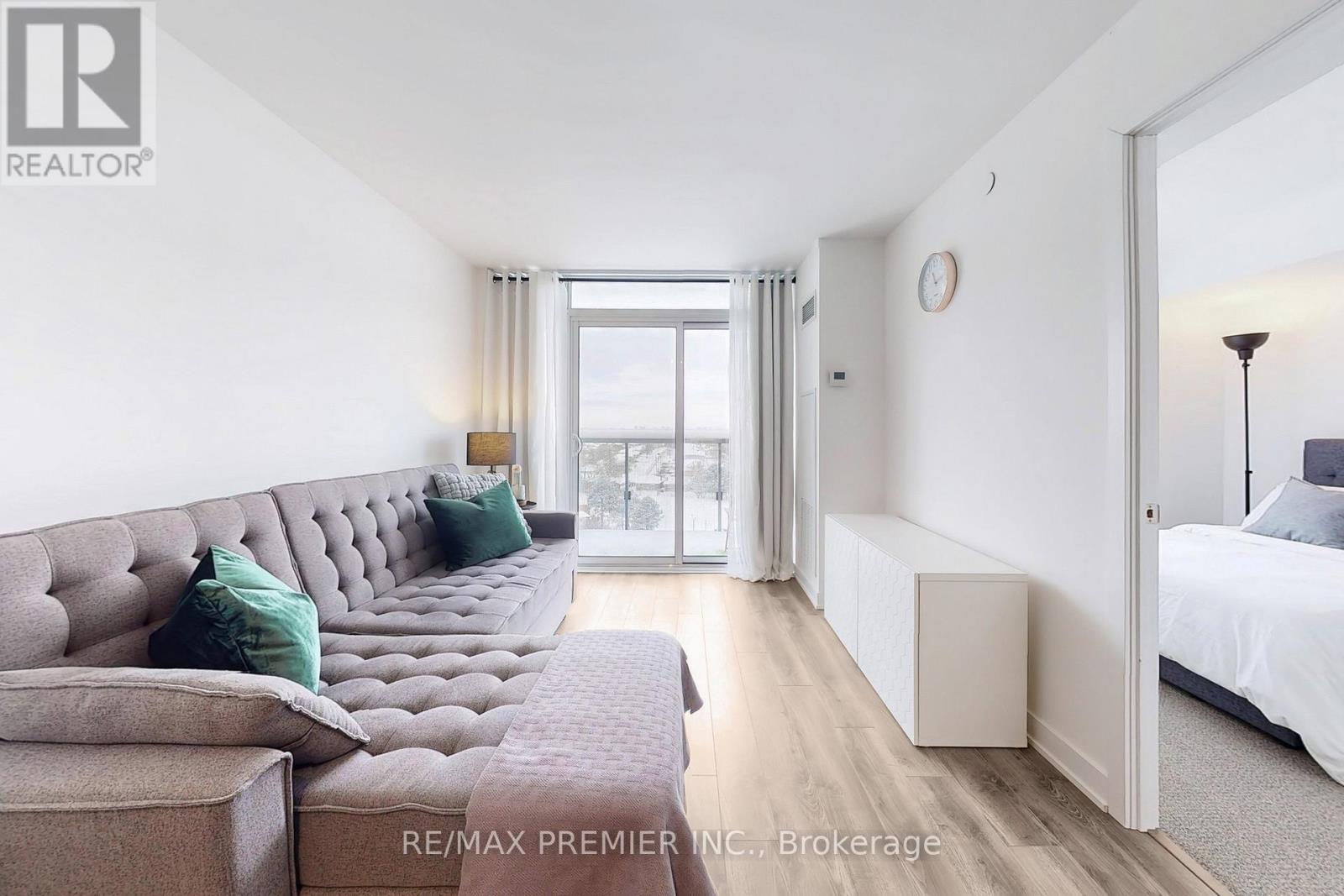 Property at 1217 - 160 FLEMINGTON ROAD image 5