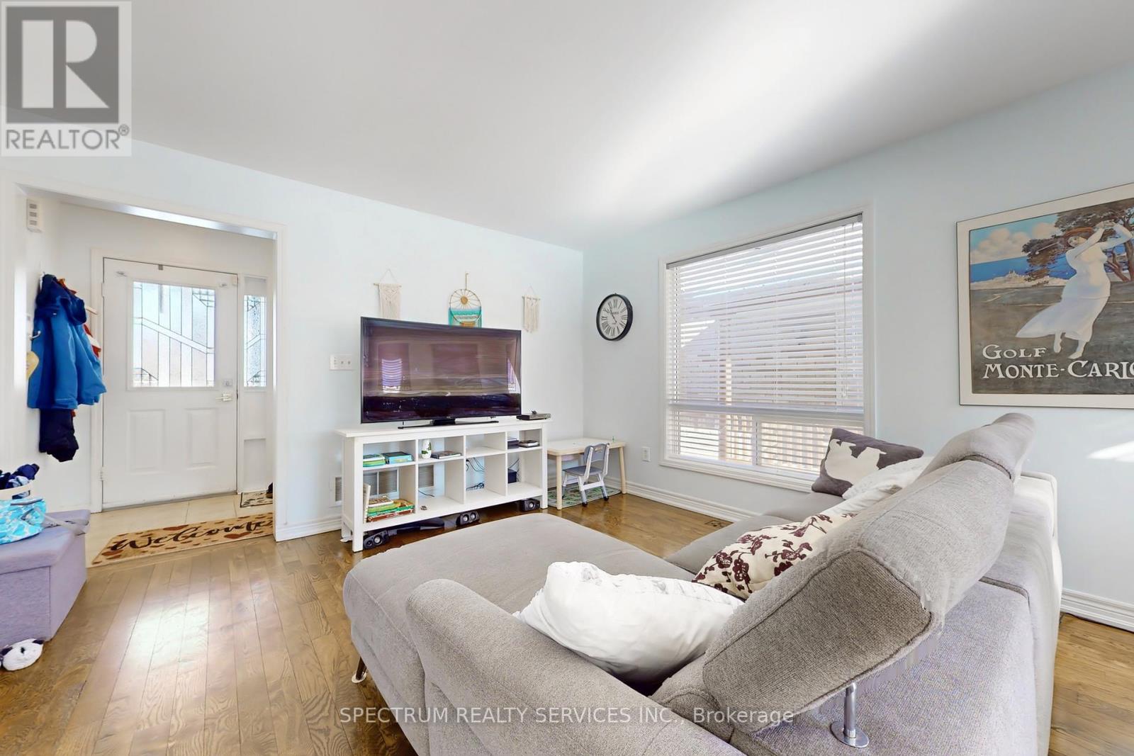 Property at 1528 EVANS TERRACE image 5