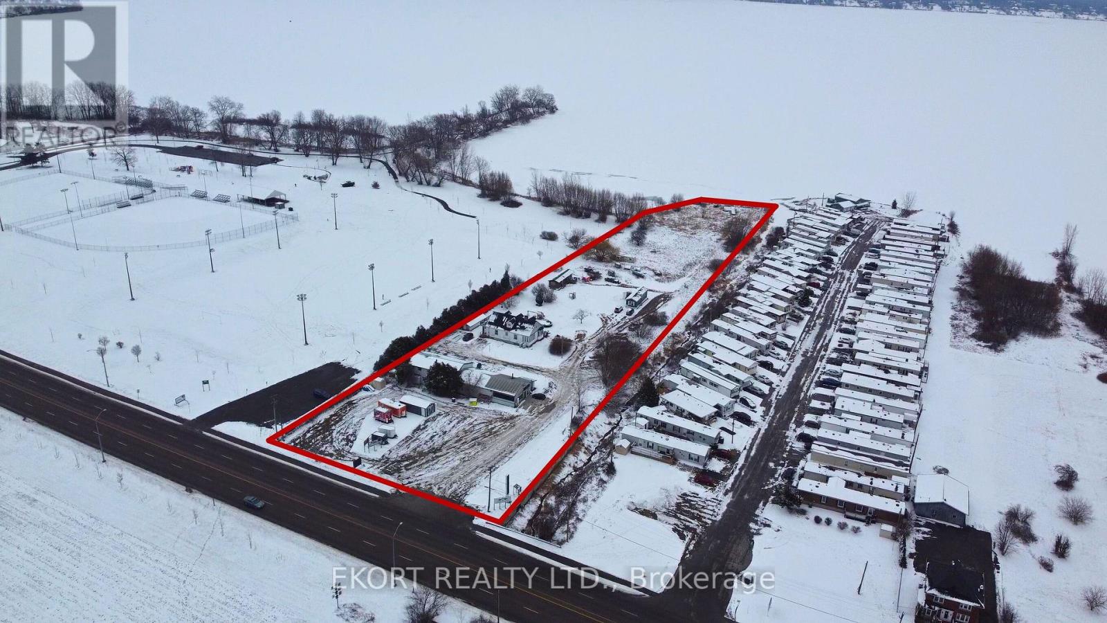 323-325 Dundas Street E, Quinte West (Trenton Ward), Ontario  K8V 5W5 - Photo 2 - X11938185