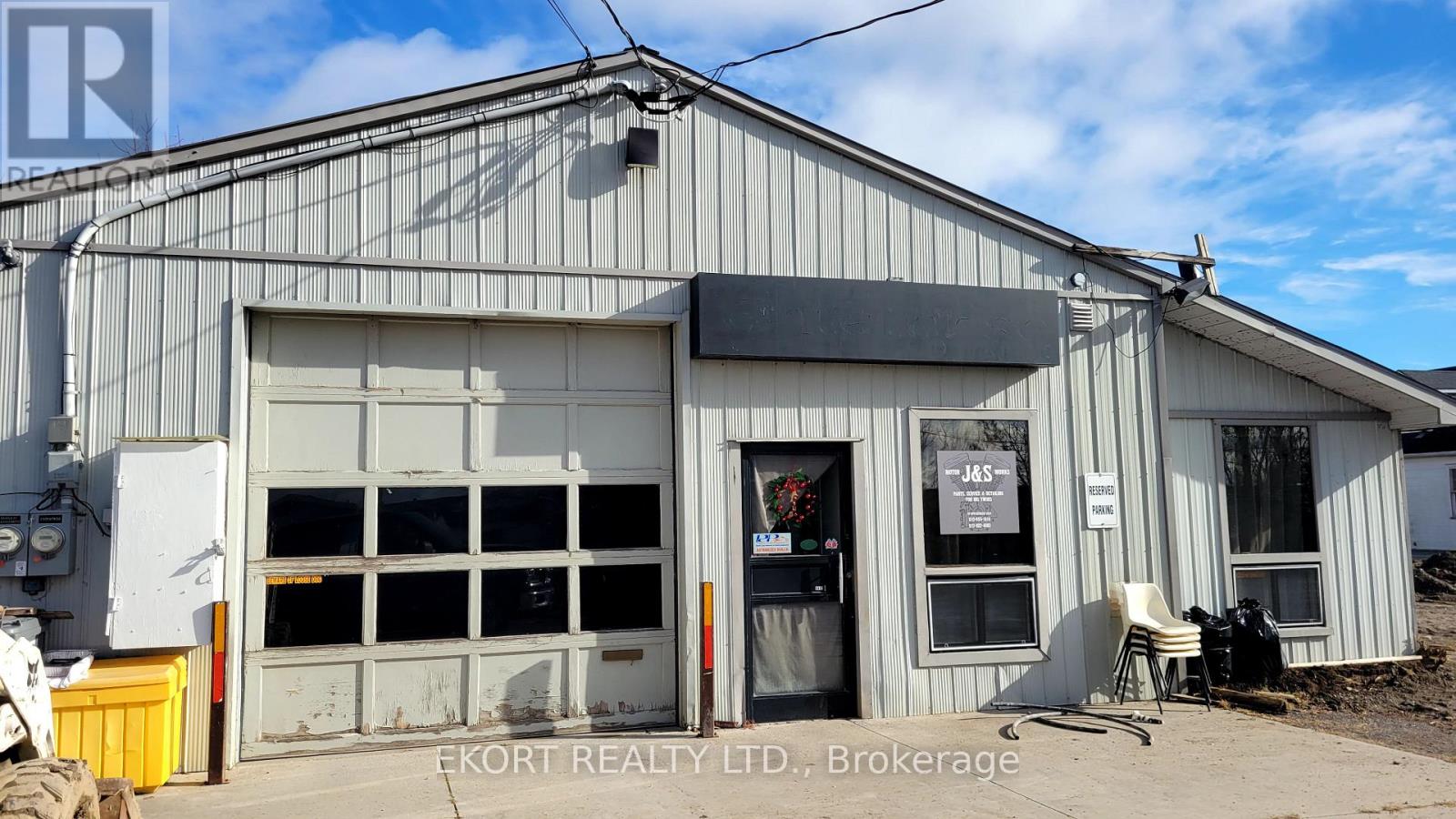 323-325 Dundas Street E, Quinte West (Trenton Ward), Ontario  K8V 5W5 - Photo 8 - X11938185