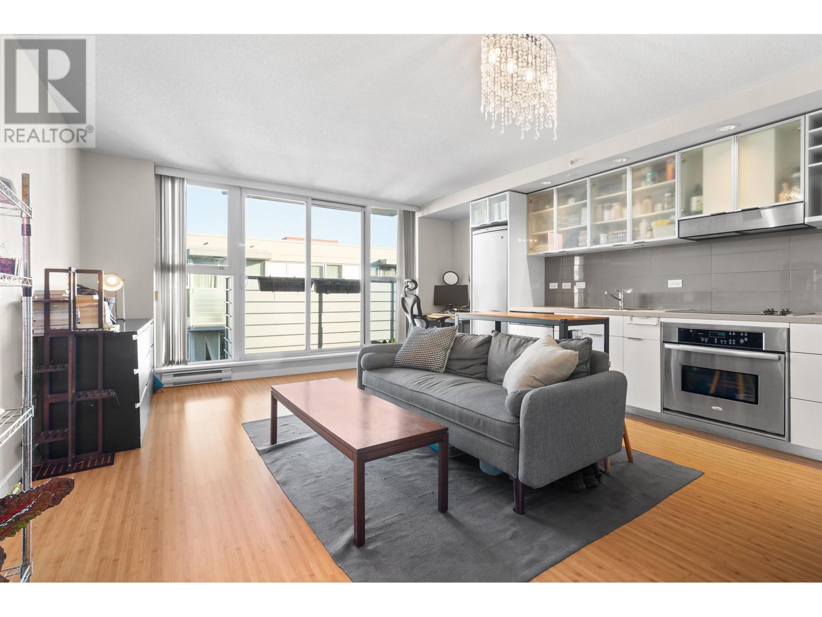 902 168 Powell Street, Vancouver, British Columbia  V6A 0B2 - Photo 1 - R2966880