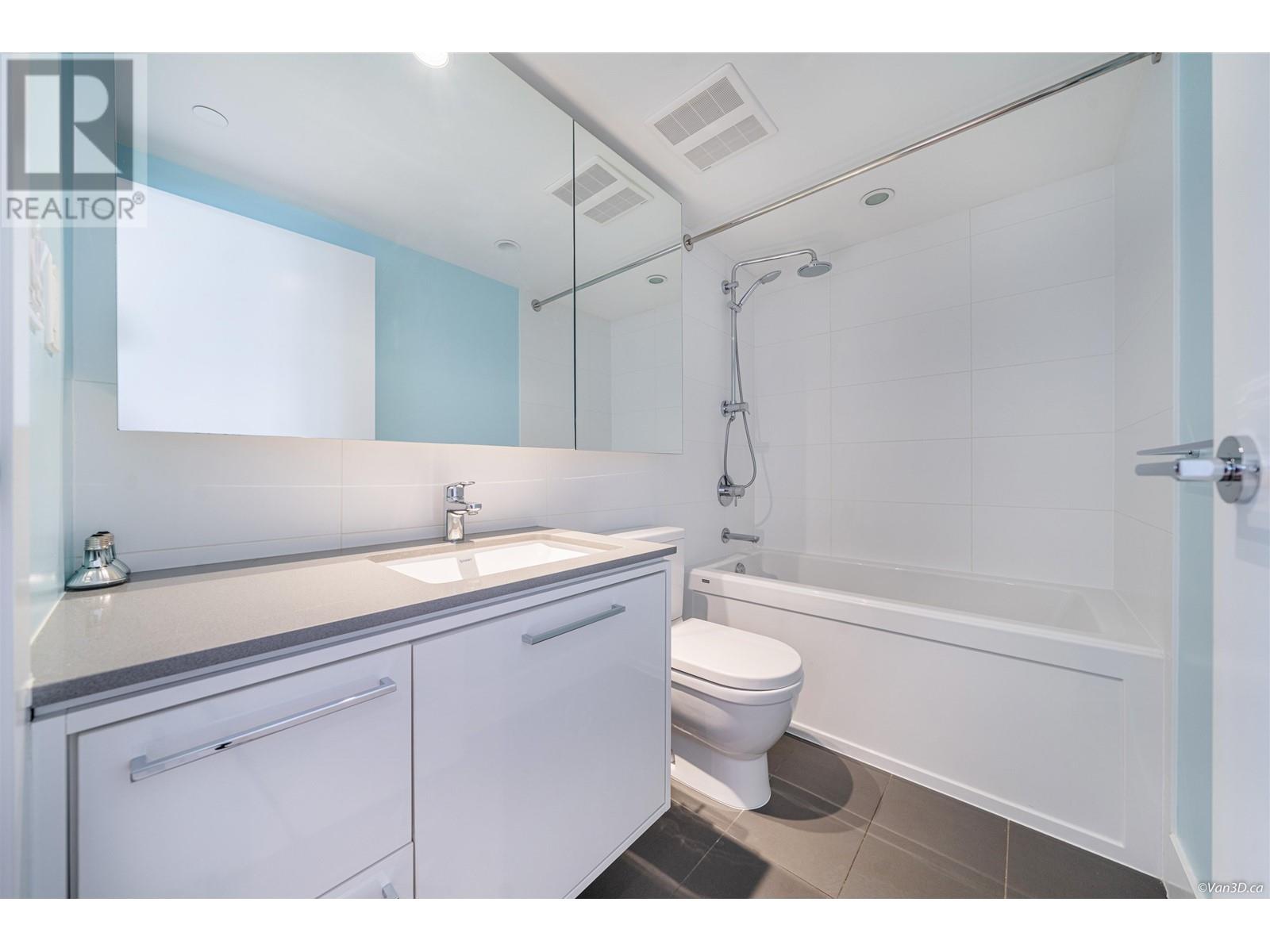 2106 680 Seylynn Crescent, North Vancouver, British Columbia  V7J 0B5 - Photo 21 - R2966889