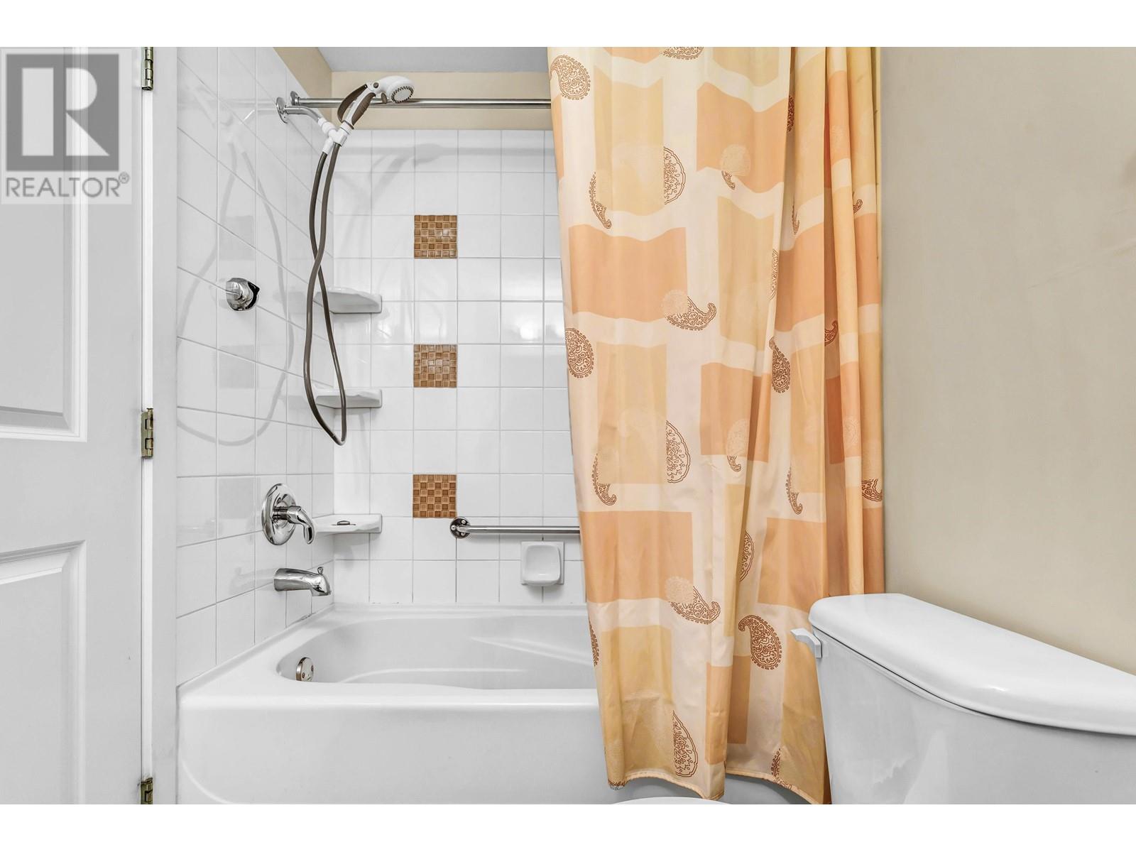 116 7089 Mont Royal Square, Vancouver, British Columbia  V5S 4W6 - Photo 17 - R2965996