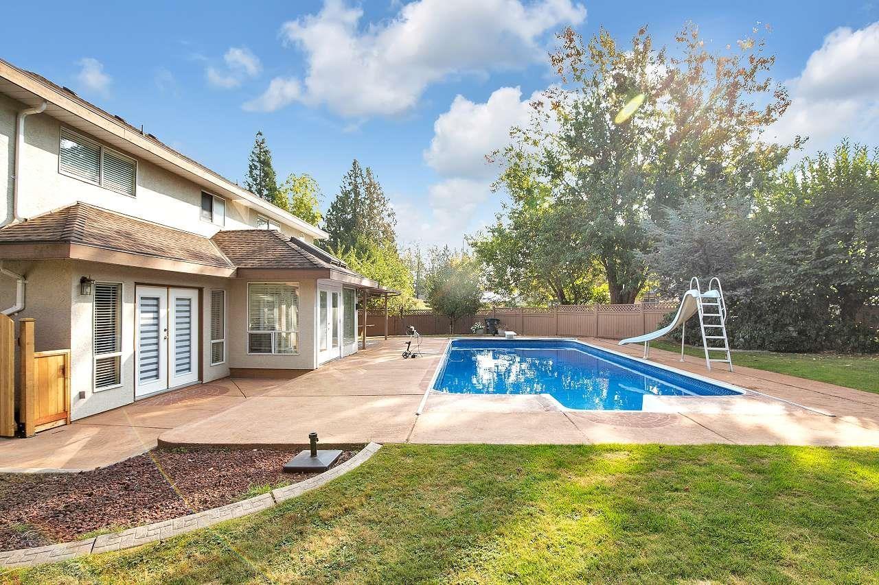 Property at 6069 154A STREET image 2