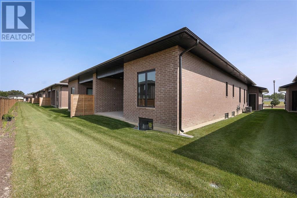 Photo 6 of 42 for 668 Lily Mac Boulevard